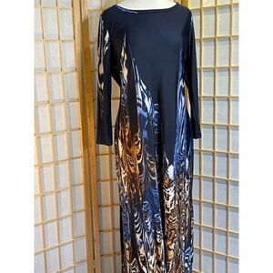 Pretty Young Thing Med Maxi Dress